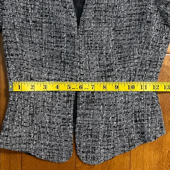 H & M Tweed Blazer Size 2 Black White Office Career Academia Work Capsule Formal - Picture 6 of 10